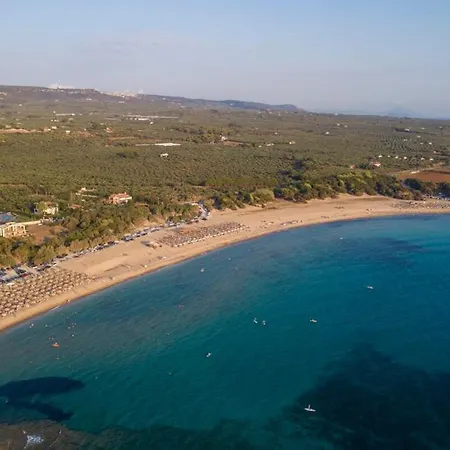 Апартаменты Seaview & Nature Retreat - Filiatra's Cozy Hideaway Филиатра