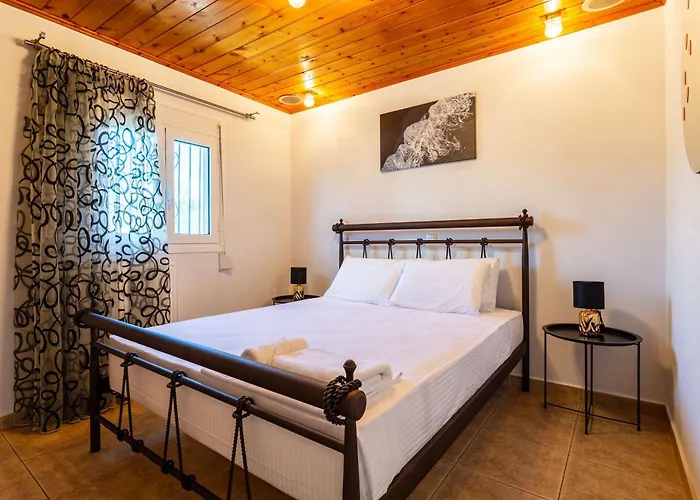 Seaview&nature Retreat - Filiatra's Cozy Hideaway Apartament *