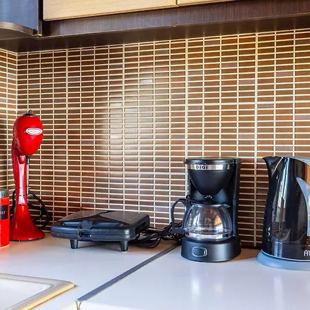 Seaview & Nature Retreat - Filiatra's Cozy Hideaway 菲利亚特拉