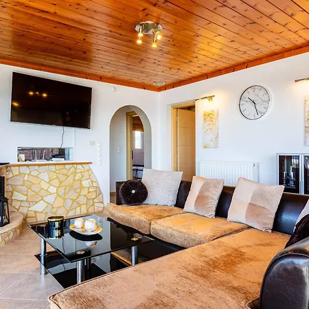 Seaview & Nature Retreat - Filiatra's Cozy Hideaway Appartamento *